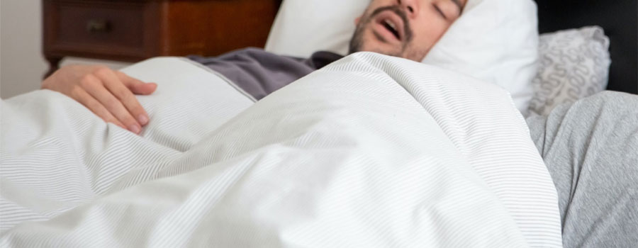 rossz-alvas-horkolas-redpower.blog